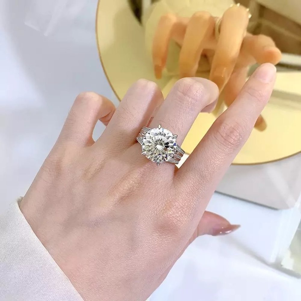 Certified 10ct. t.w. Diamond Brilliant Cut Six Prongs Engagement Ring - Picture 3 of 16